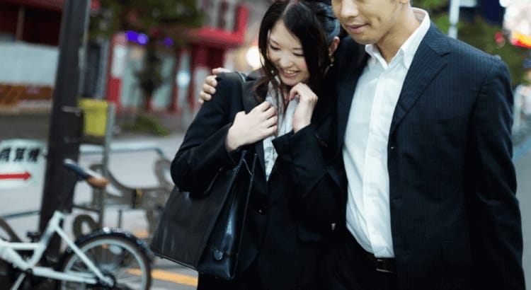 夫の浮気相手・不倫相手の女の顔が見たい