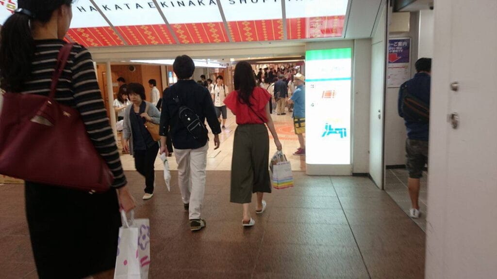 妻を信じる夫、過去の浮気とトラウマを乗り越えて