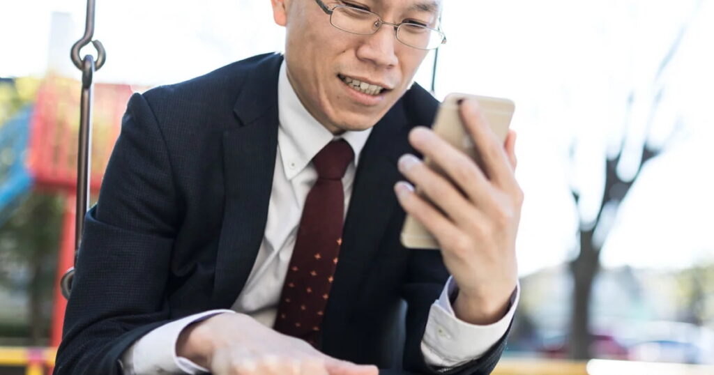 ニヤつく浮気夫。妻「私のなにが悪かったの?」、その優しさが不倫夫の「逃げ道」になる理由|探偵事件簿-福岡