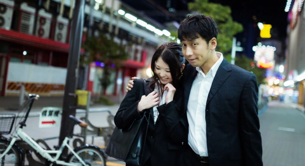 遊び回る幼稚な浮気夫。浮気夫の親は味方になるのか?|探偵事件簿-福岡