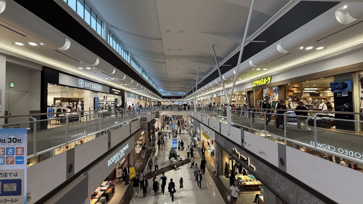 イオンモール福岡・ルクル｜糟屋郡宇美町・志免町・粕屋町での妻の浮気調査事例