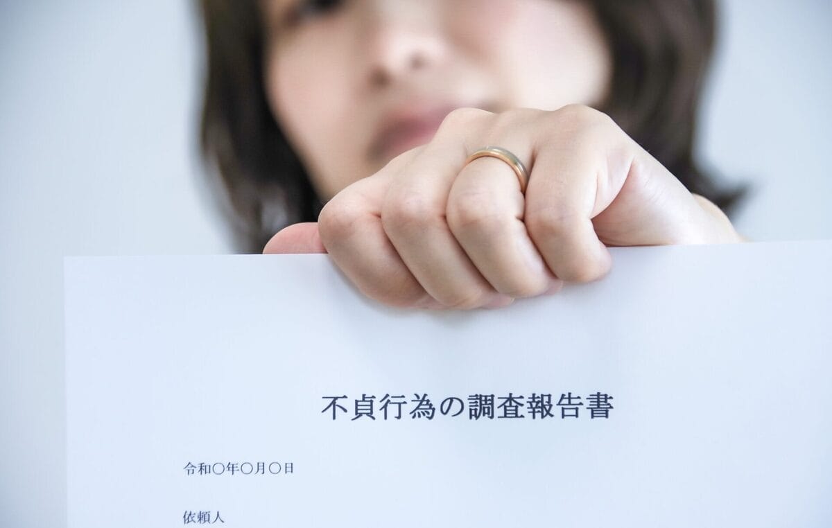 浮気調査の証拠は離婚裁判で使えますか？違法な方法で集めた証拠は使えない